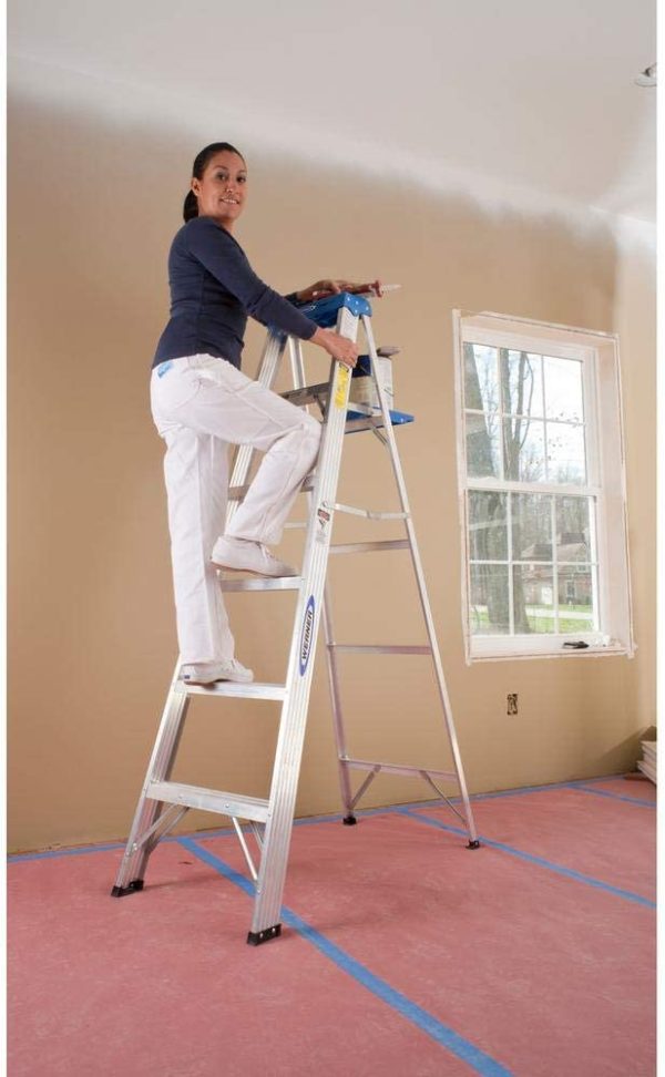 WERNER 6 ft. Aluminum Step Ladder with 250 lb. Load Capacity Type I Duty Rating - Image 4